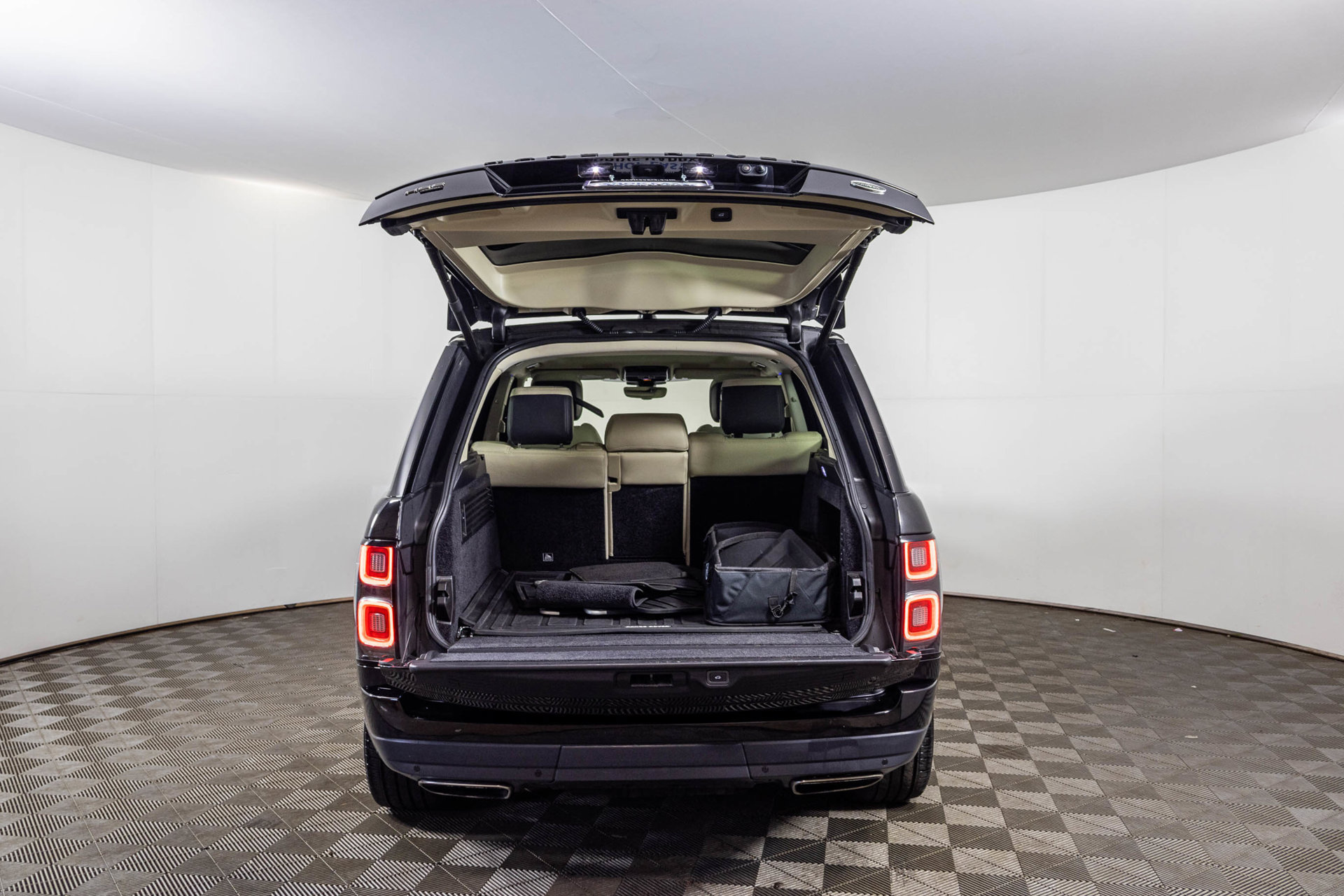Used 2022 Land Rover Range Rover Westminster Edition AWD/4WD image 44