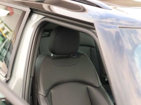 Used 2020 MINI Cooper Clubman S w/ Premium Package image 35