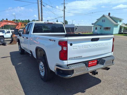 Used 2021 Chevrolet Silverado 2500 W/T w/ WT Convenience Package image 4