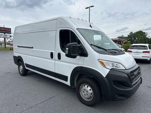 Used 2023 RAM ProMaster 2500 FWD image 1