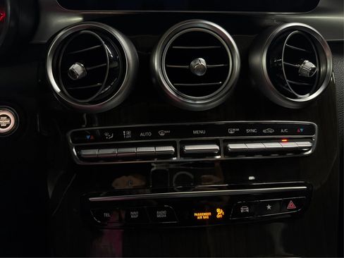 Used 2020 Mercedes-Benz GLC 300 image 24