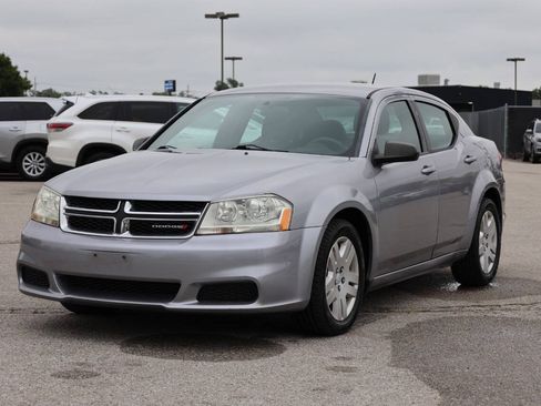 Used 2014 Dodge Avenger SE FWD image 6