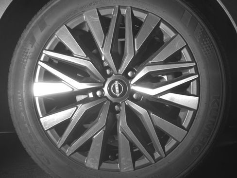 Used 2025 Nissan Altima 2.5 SV image 13