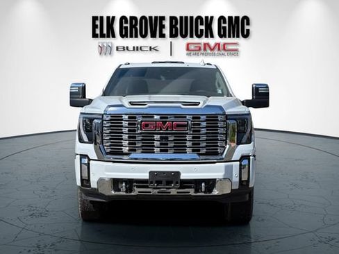 New 2026 GMC Sierra 2500 Denali w/ Denali Reserve Package AWD/4WD image 9