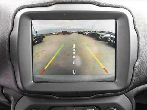 Used 2019 Jeep Renegade Trailhawk AWD/4WD image 21