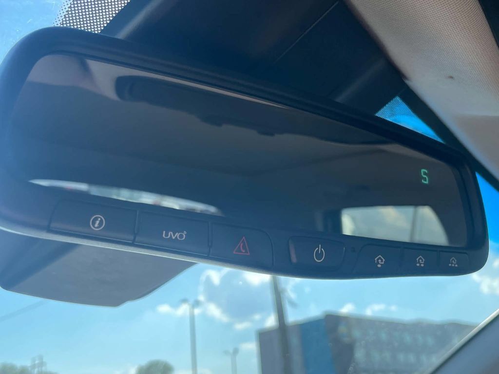 Used 2020 Kia Sorento SX FWD image 14