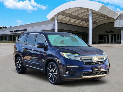 Used 2019 Honda Pilot Elite image 2