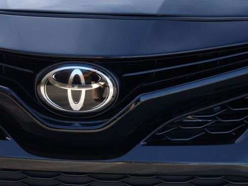 Used 2021 Toyota Camry XSE image 20