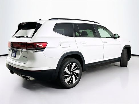 New 2026 Volkswagen Atlas SE image 7