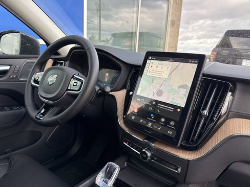 New 2026 Volvo XC60 B5 Ultra w/ Protection Package Premier image 16