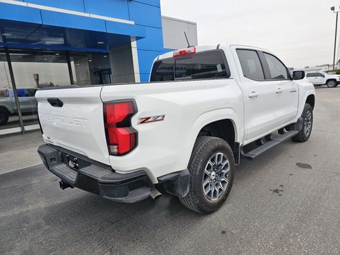 Used 2023 Chevrolet Colorado Z71 w/ Advanced Trailering Package image 3
