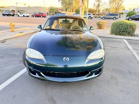 Used 2001 MAZDA MX-5 Miata LS image 2