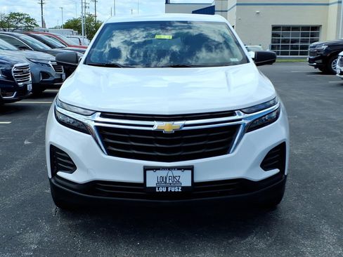 Used 2022 Chevrolet Equinox LS w/ LS Convenience Package FWD image 32