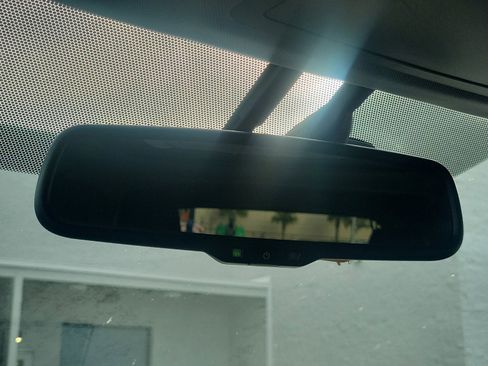 Used 2015 Toyota Highlander Limited Platinum image 26