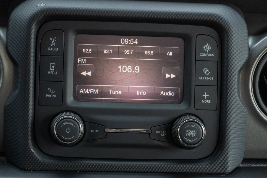 Used 2021 Jeep Wrangler Unlimited Sport AWD/4WD image 18