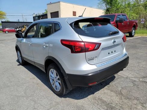 Used 2017 Nissan Rogue Sport S w/ S Appearance Package AWD/4WD image 7