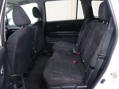 Used 2020 Honda Pilot EX image 25