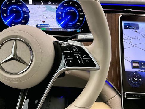 Certified 2023 Mercedes-Benz EQS 450+ 4MATIC SUV image 21