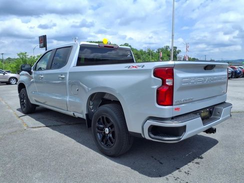 Used 2022 Chevrolet Silverado 1500 RST image 3