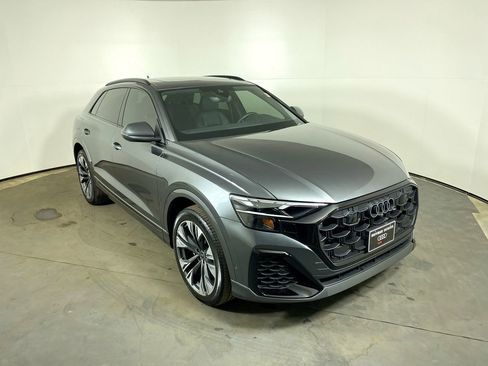 Used 2025 Audi Q8 Premium Plus w/ Premium Plus Package image 29
