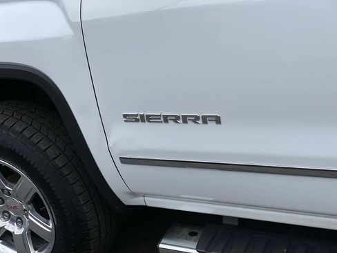 Used 2014 GMC Sierra 1500 SLT w/ Suspension Package, Off-Road AWD/4WD image 10