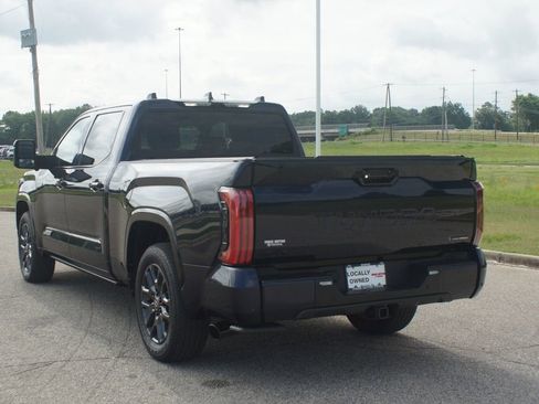 Used 2025 Toyota Tundra Platinum AWD/4WD image 17