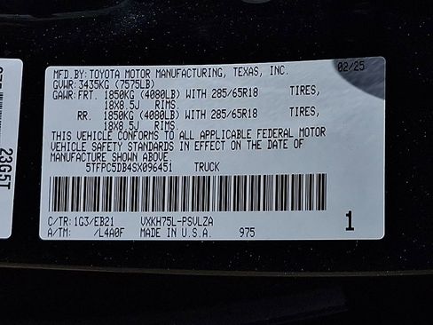 Used 2025 Toyota Tundra TRD Pro AWD/4WD image 28