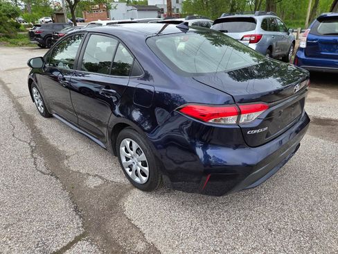 Used 2021 Toyota Corolla LE FWD image 6
