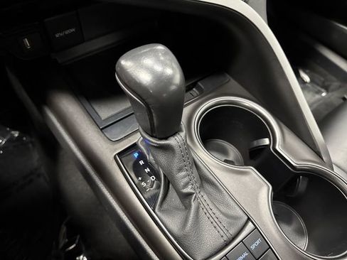 Used 2023 Toyota Camry SE image 18