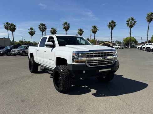 Used 2018 Chevrolet Silverado 1500 LT w/ All Star Edition image 3