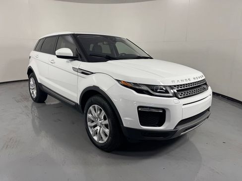 Used 2019 Land Rover Range Rover Evoque SE AWD/4WD image 4
