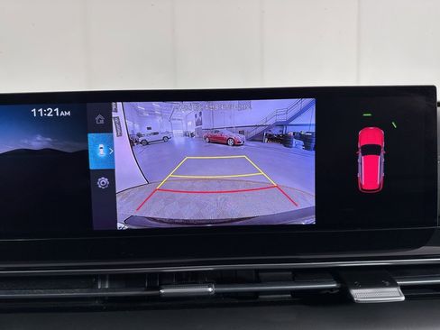 Used 2025 Genesis GV80 2.5T Standard AWD/4WD image 27