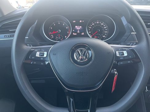 Used 2021 Volkswagen Tiguan S image 19
