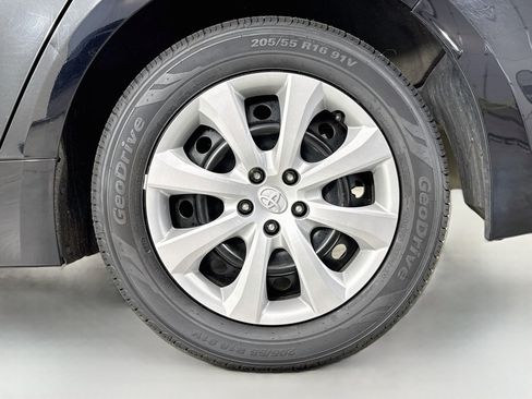 Certified 2024 Toyota Corolla LE FWD image 30