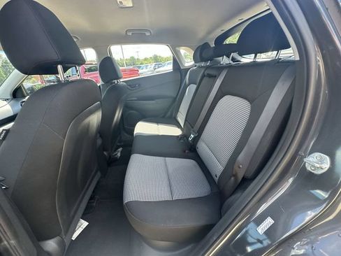 Used 2022 Hyundai Kona SE FWD image 27