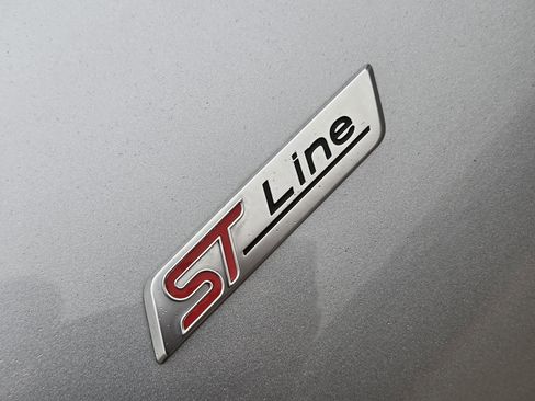 Used 2023 Ford Escape ST-Line Select image 8