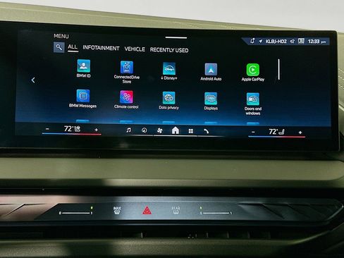 Used 2025 BMW X3 xDrive30i w/ Premium Package image 14