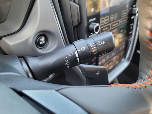 Certified 2025 Subaru Crosstrek 2.5i Limited w/ Crosstrek Mirror Package image 33