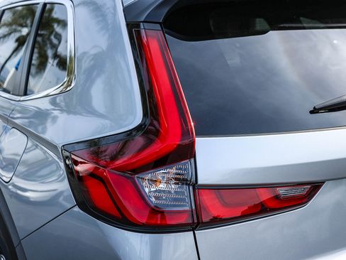 Used 2025 Honda CR-V EX image 8