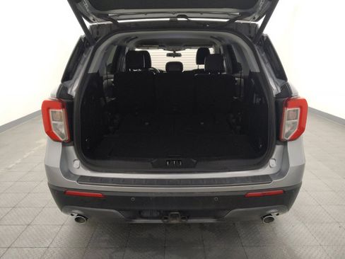 Used 2021 Ford Explorer XLT w/ Equipment Group 202A AWD/4WD image 29