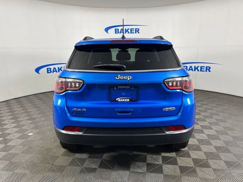 Used 2018 Jeep Compass Latitude w/ Popular Equipment Group AWD/4WD image 4