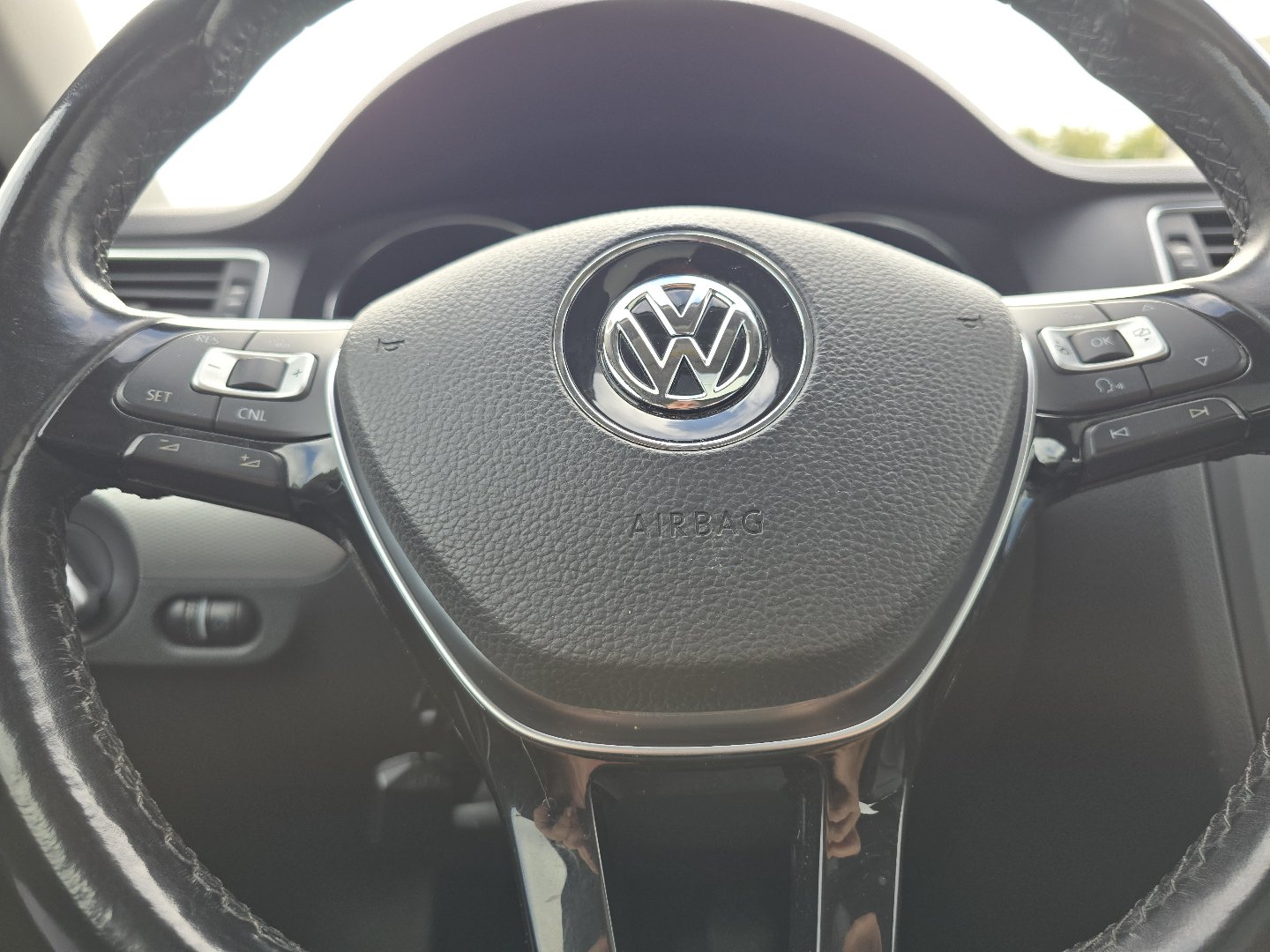 Used 2017 Volkswagen Jetta SE FWD image 27