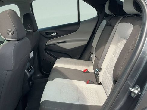 Used 2022 Chevrolet Equinox LS FWD image 13