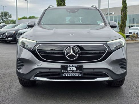 Used 2023 Mercedes-Benz EQB 300 4MATIC w/ Driver Assistance Package image 9