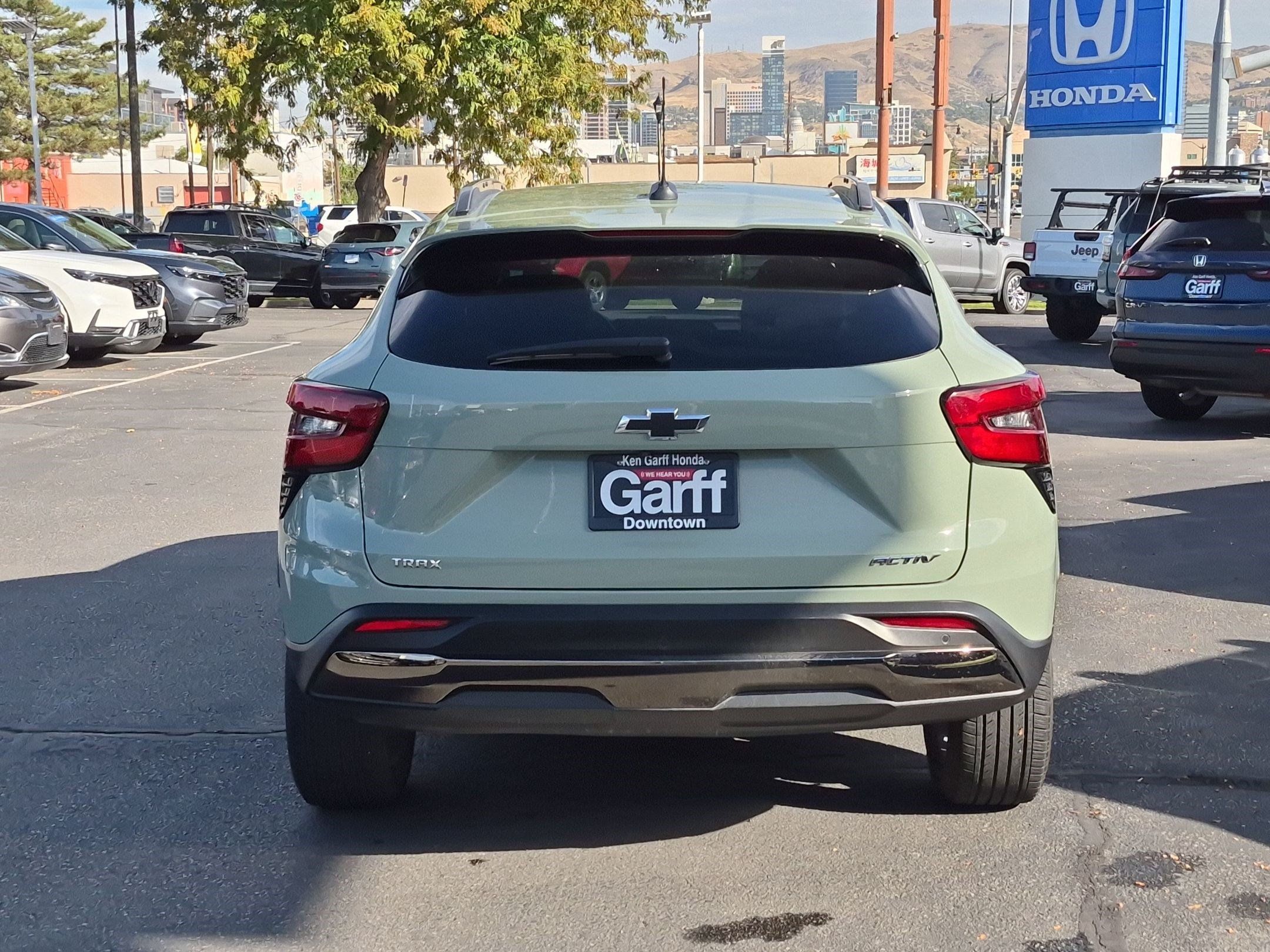 Used 2025 Chevrolet Trax ACTIV w/ Driver Confidence Package FWD image 7