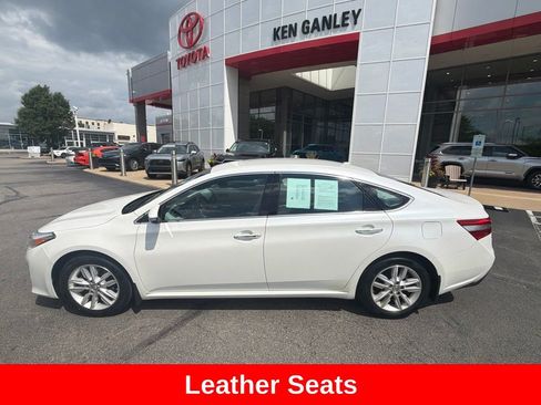 Used 2015 Toyota Avalon XLE FWD image 3