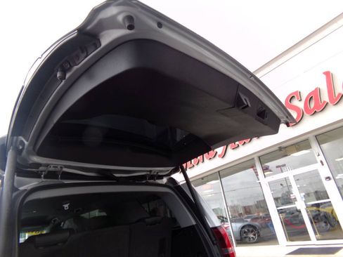 Used 2017 Chevrolet Tahoe LT AWD/4WD image 19