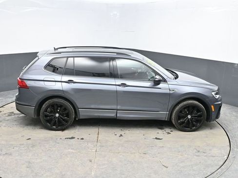 Used 2021 Volkswagen Tiguan SE R-Line image 32