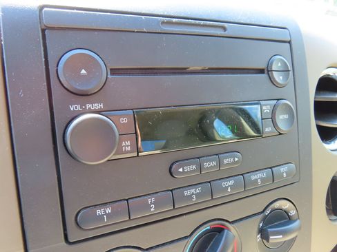 Used 2005 Ford F150 4x4 Regular Cab image 20