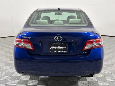 Used 2010 Toyota Camry LE image 6